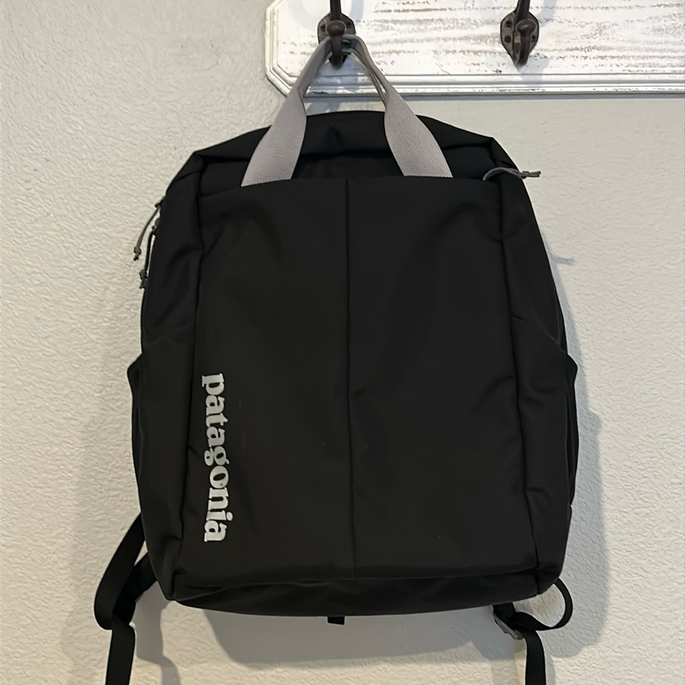 Patagonia Tamangito 20L Black Backpack-Women’s